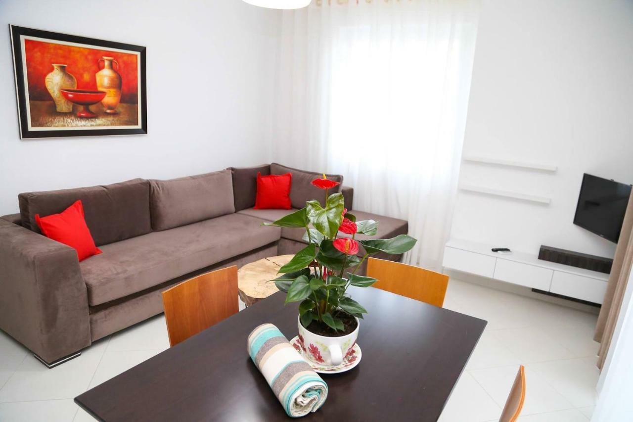 Carpe Diem Apartments-Hotel Shëngjin 外观 照片